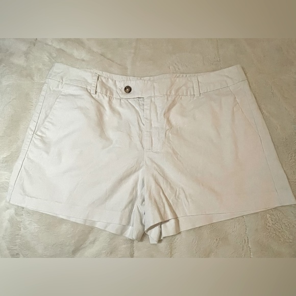 Massimo Pants - Massimo Stretch Short size 16 white 4” inseam